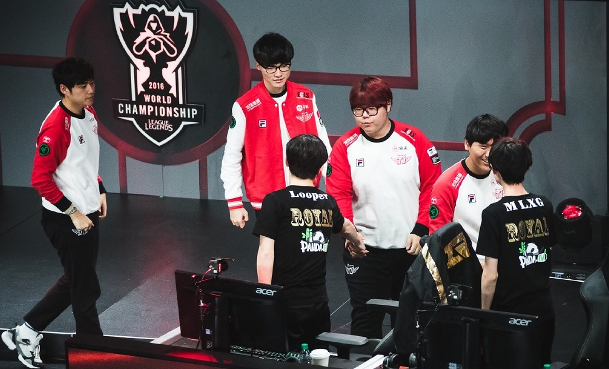 开云体育下载-RNG血洗DK，Knight极限生还后反打宿敌对决四强赛，留下经典瞬间