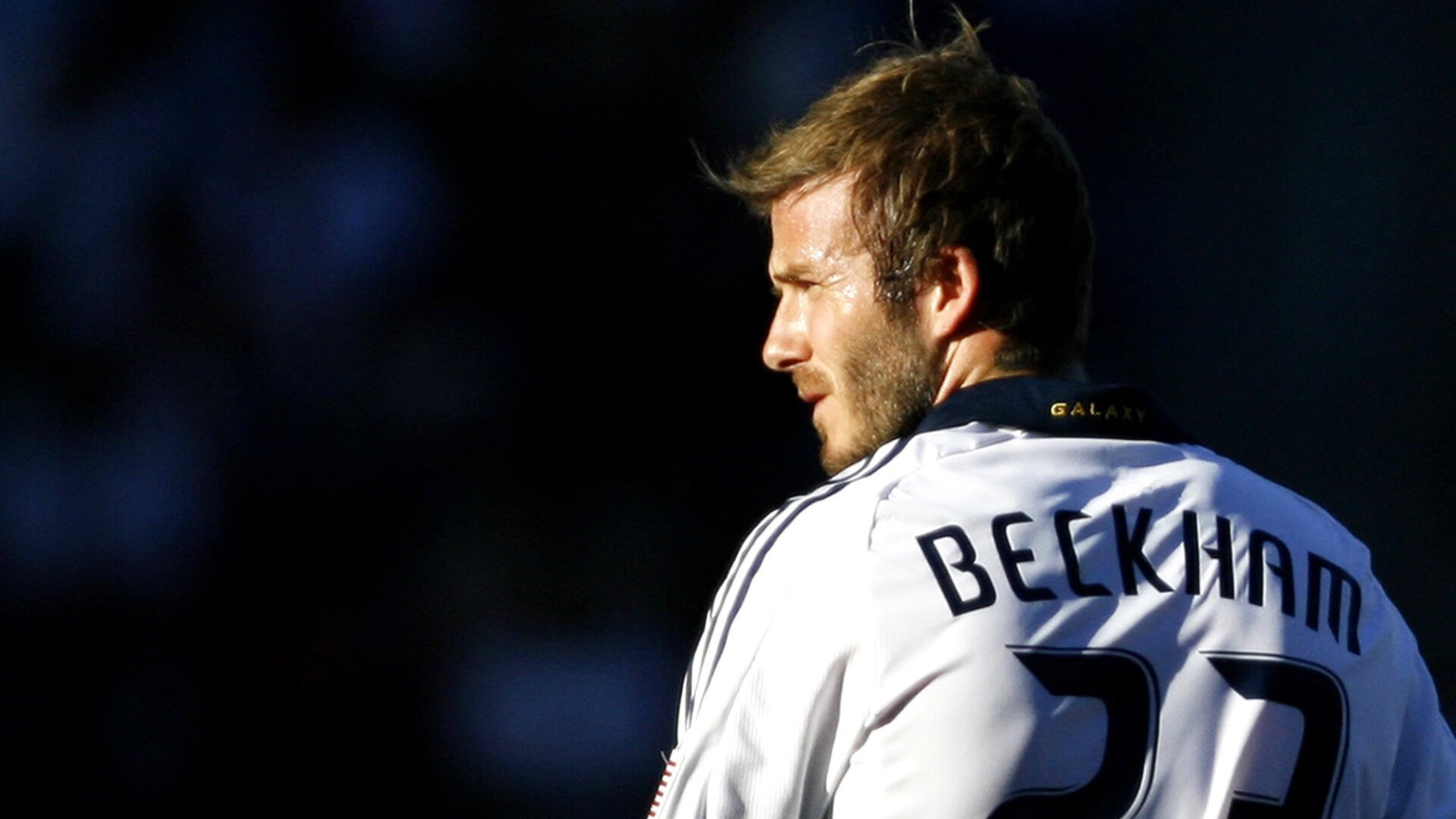 乌克兰狂胜摩纳哥，迪亚斯在NBA季后赛接管比赛，胜利的两种面孔与体育精神的共鸣